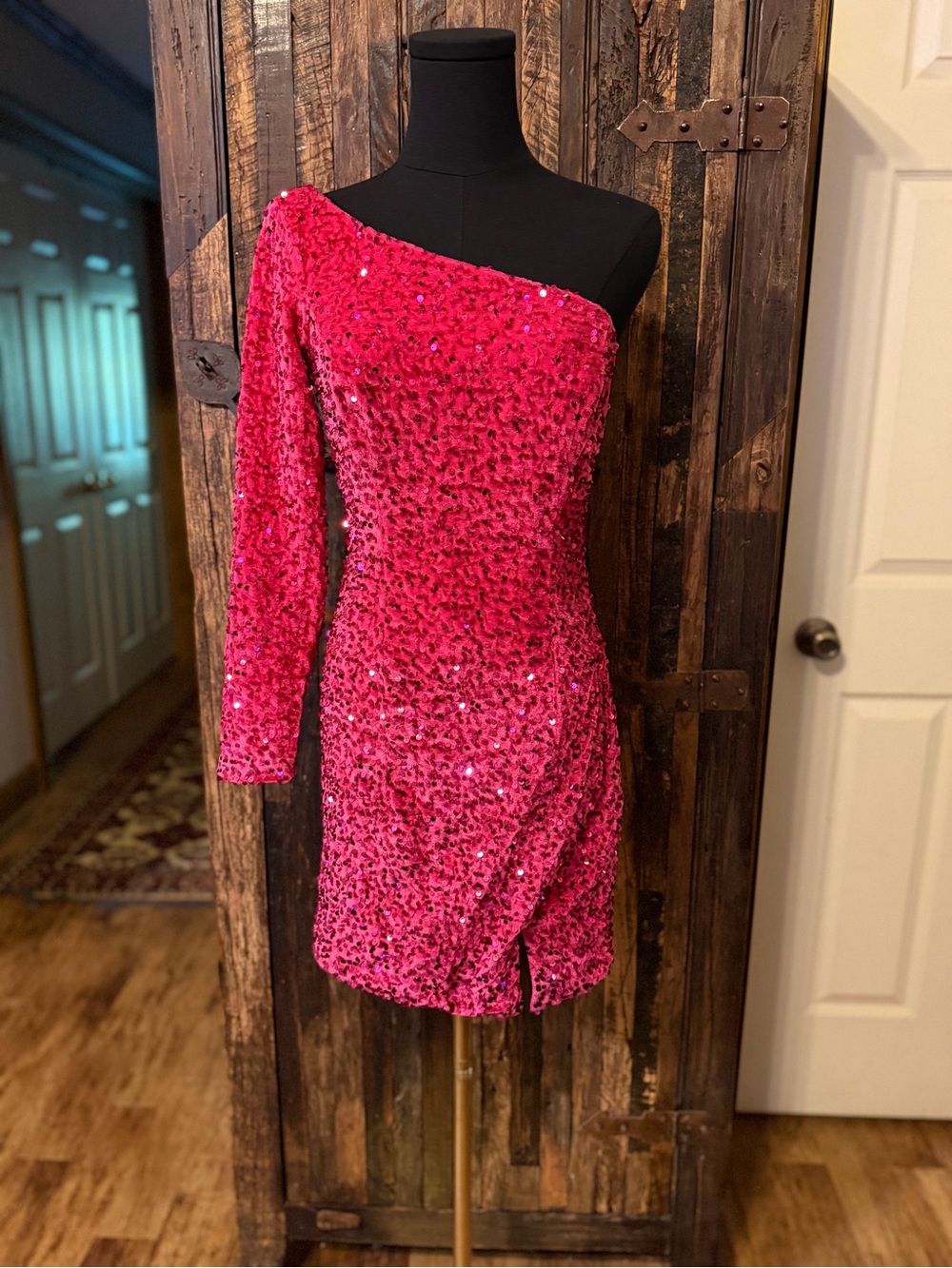 Loyeloy Hot Pink Sequin One Shoulder Mini Dress 6 NWT Prom party hoco Vegas